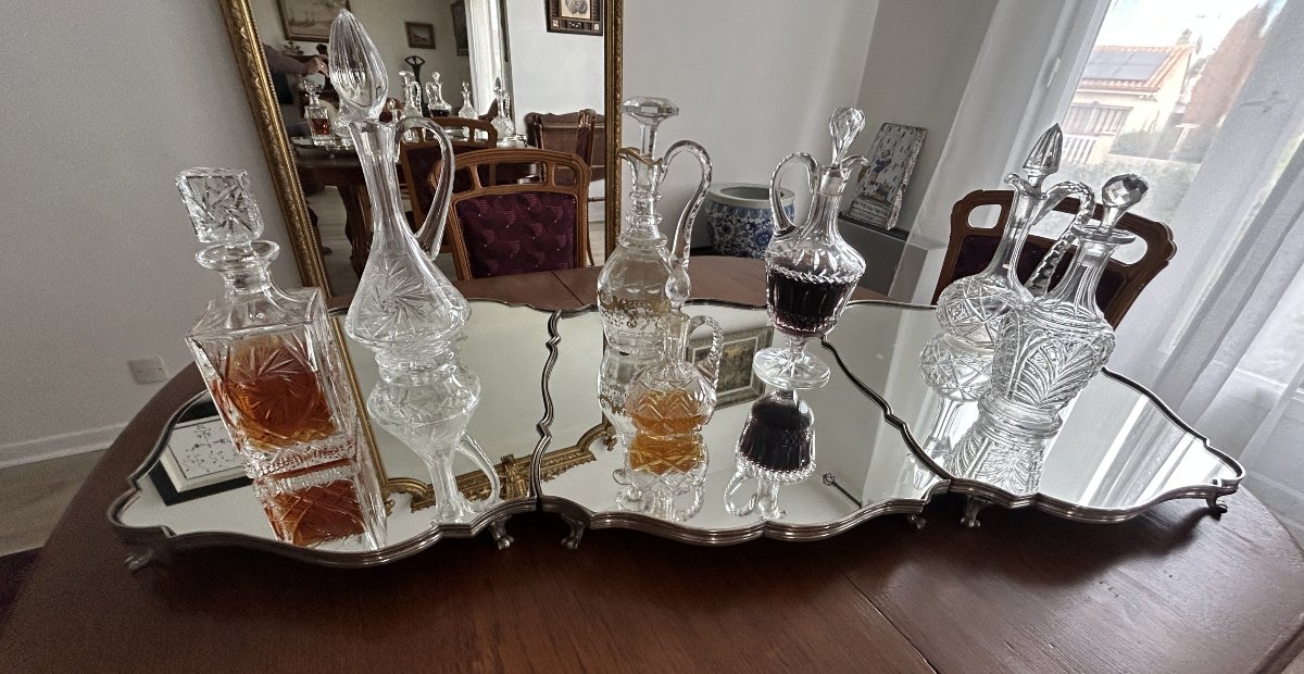A Large Table Centerpiece Made Of Silver-plated Bronze With A Mirrored Base-photo-4