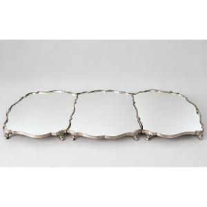 Grand surtout de table en bronze argenté et fond de miroirs