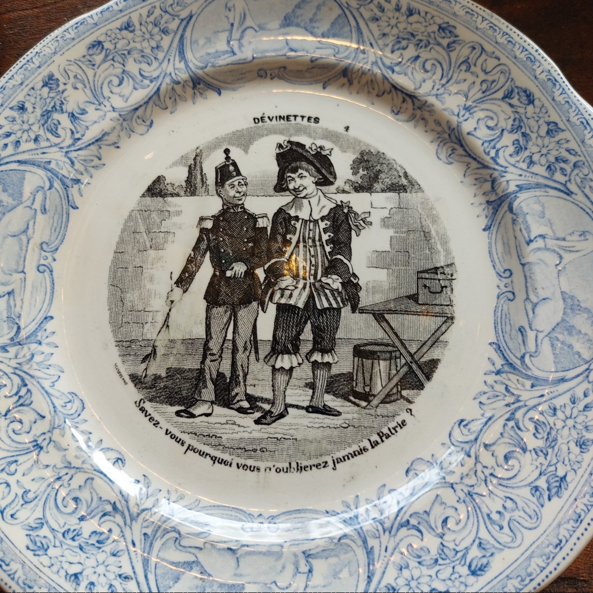 7 Ds "riddles" Dessert Plates-photo-3
