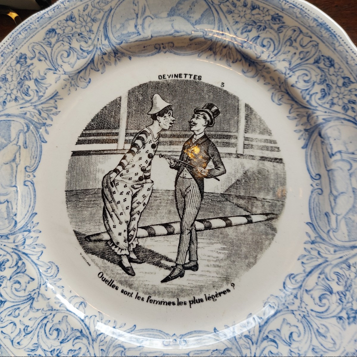 7 Ds "riddles" Dessert Plates-photo-4