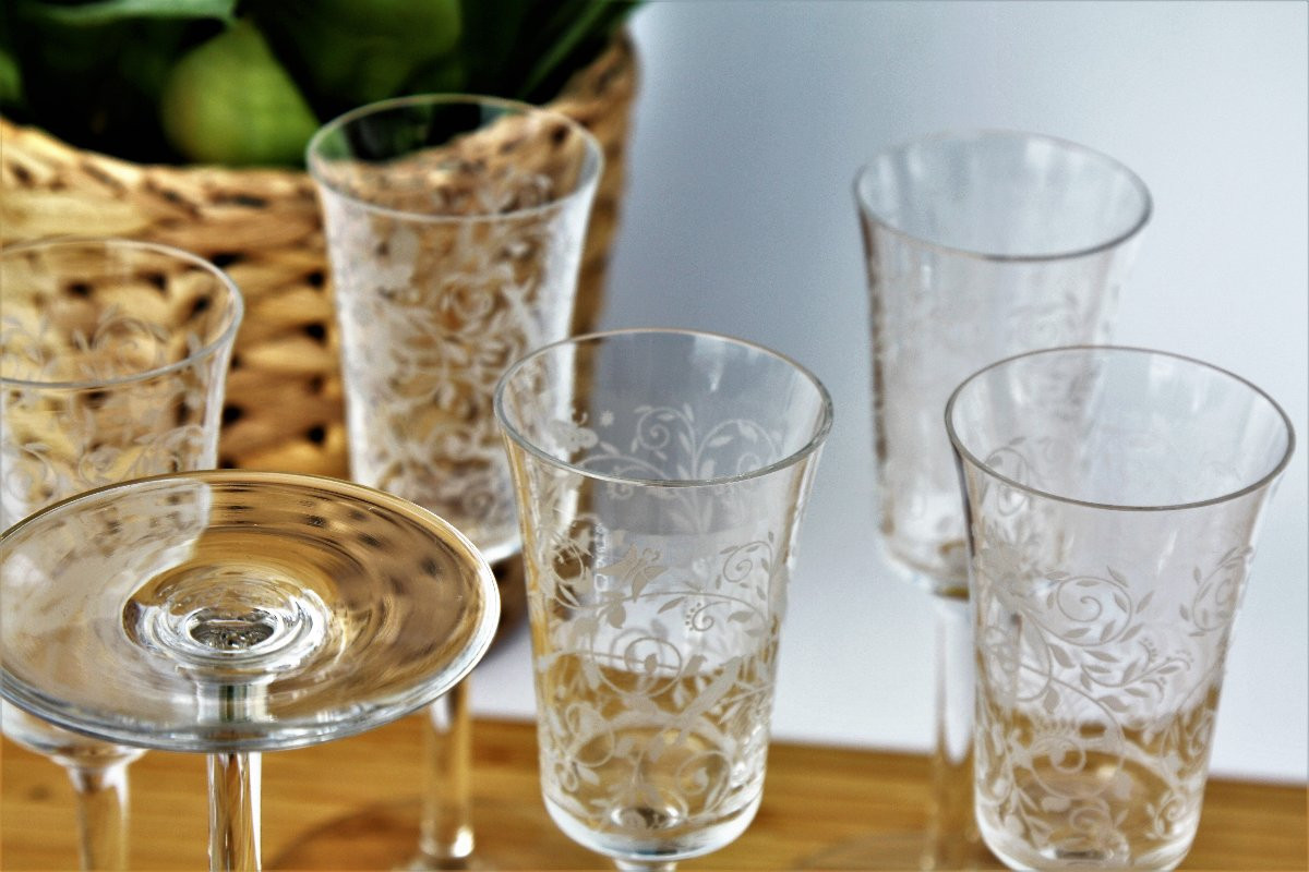Set Of 6 Baccarat Crystal Wine Glasses, Leillah Model-photo-4