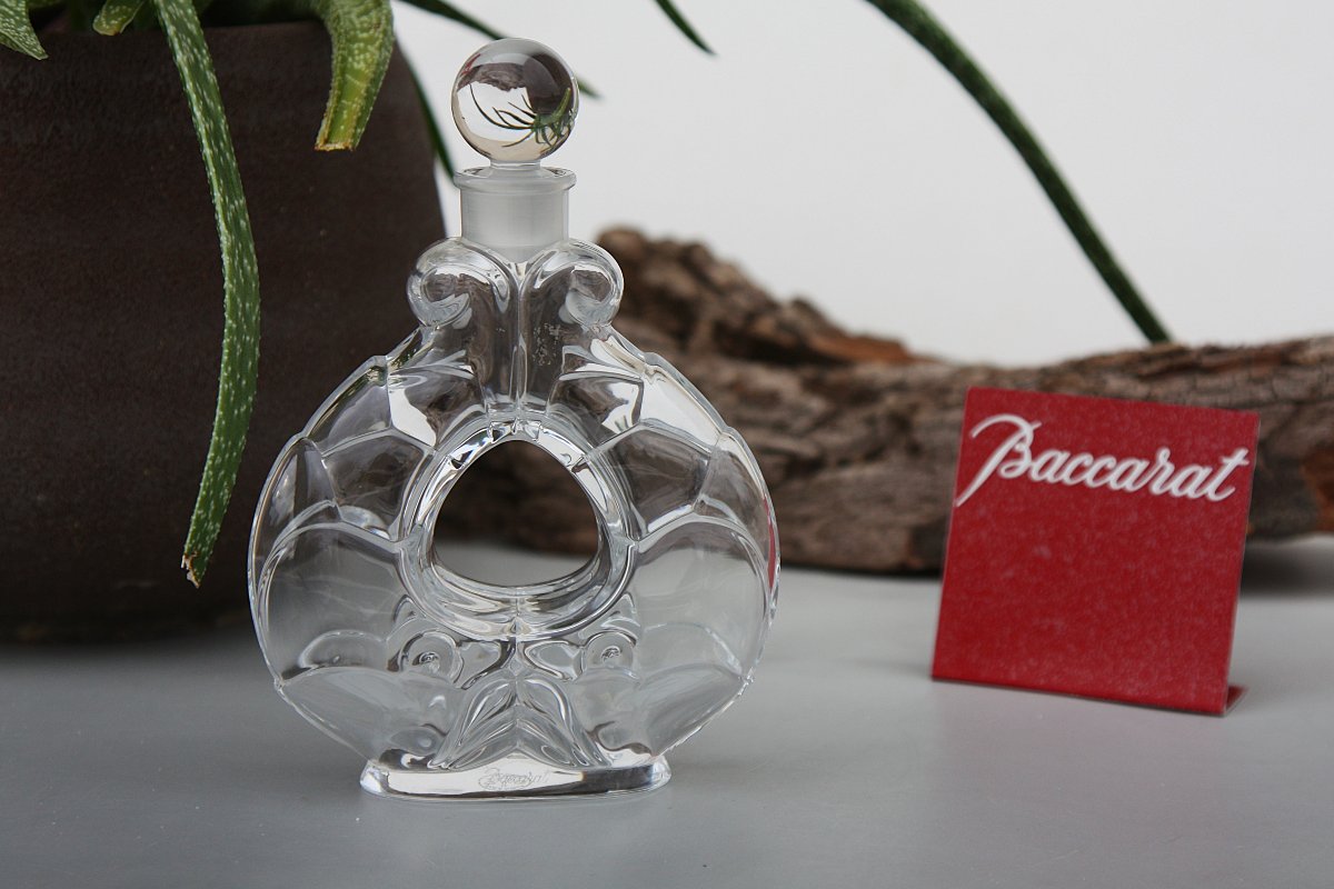 Baccarat Crystal Perfume Bottle, Dauphins Model-photo-2