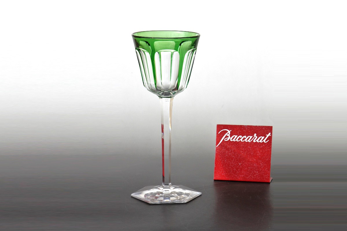 Verre à vin du Rhin en cristal de Baccarat modèle Harcourt vert