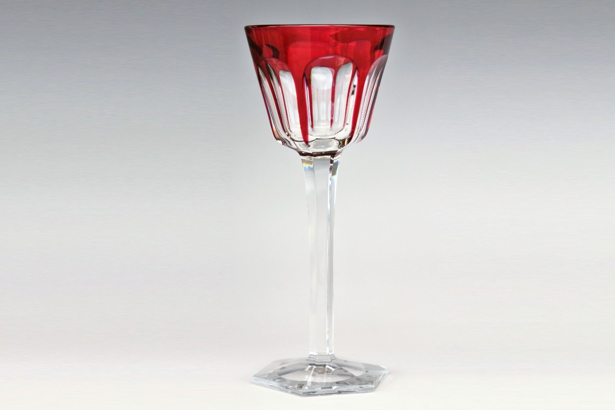 Verre à vin du Rhin en cristal de Baccarat modèle Harcourt, rouge (4 disponibles)