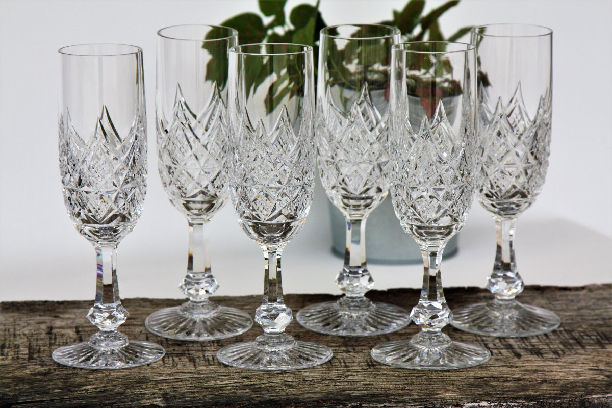 Set de 6 flûtes à champagne en cristal de Baccarat, modèle Colbert-photo-4