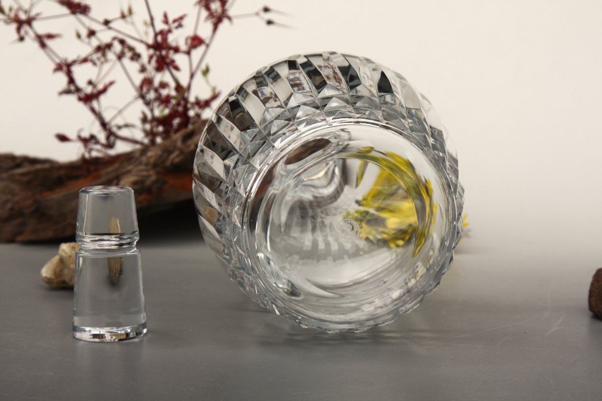 Baccarat Crystal Whiskey Decanter, Air France Model-photo-4