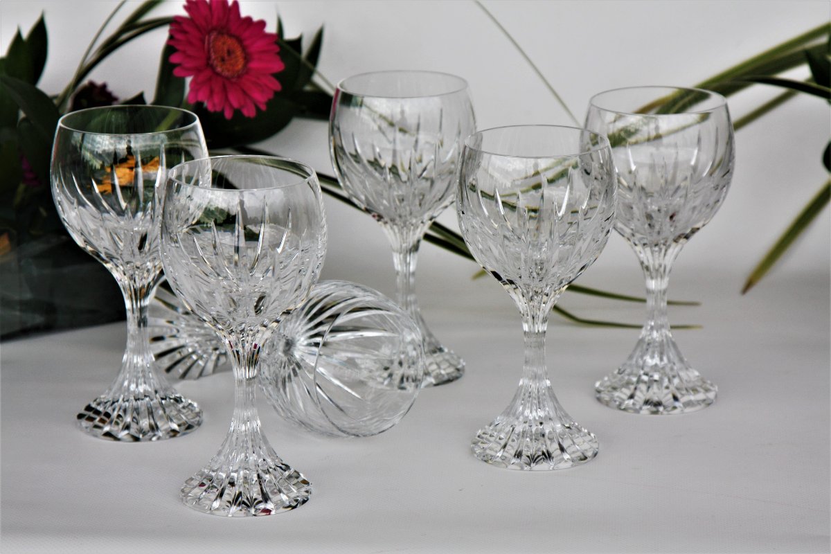 Set Of 6 Burgundy  Wine Glasses In Baccarat Crystal, Massena Model