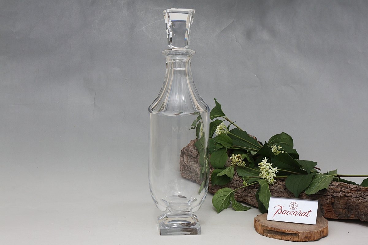 Rare carafe à Marc de Bourgogne en cristal de Baccarat modèle Maladetta