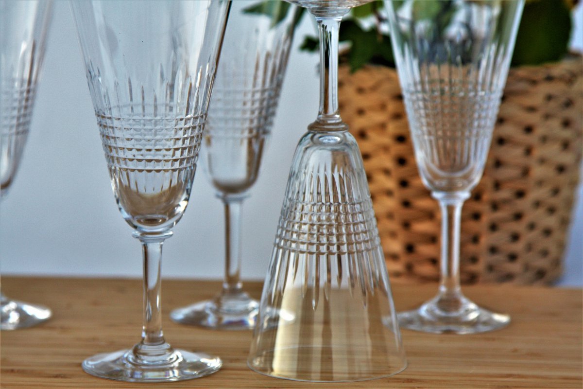 Set de 6 flûtes à cocktail ou Champagne en cristal de Baccarat modèle Nancy-photo-3