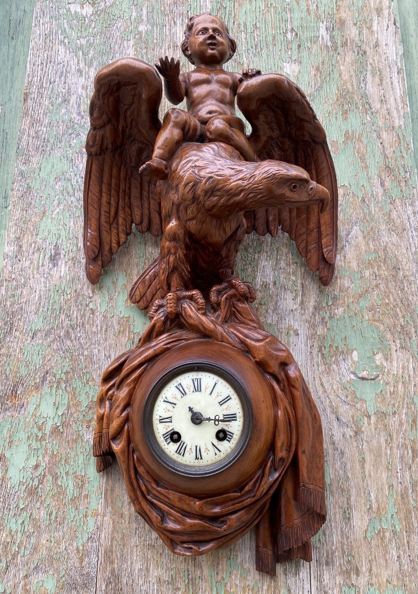 Cartel En Bois Sculpté XIXème à Décor D’un Putti Et D’un Aigle, Brienz Suisse 