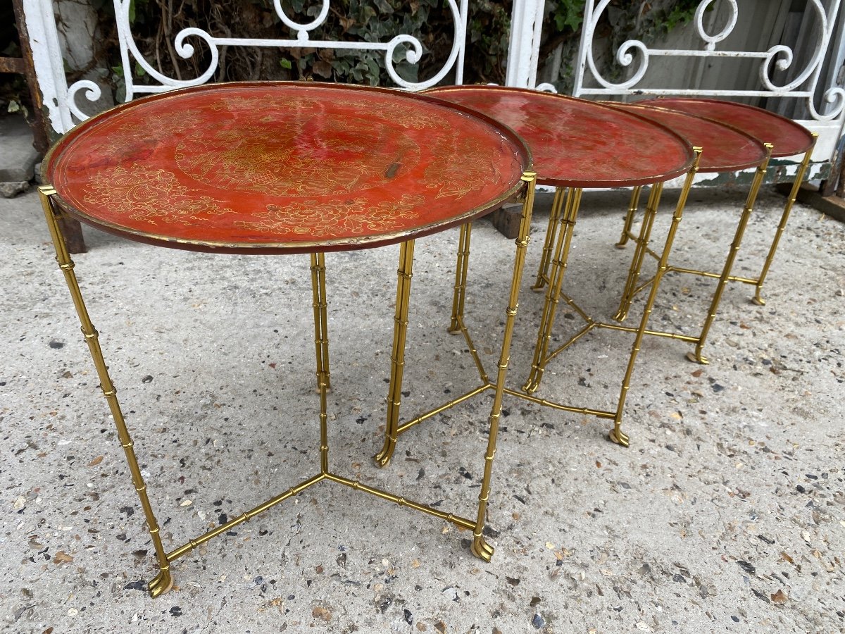 Brass Nesting Tables With Bamboo Decor, Red Lacquer Top In The Style Of Maison Baguès-photo-1