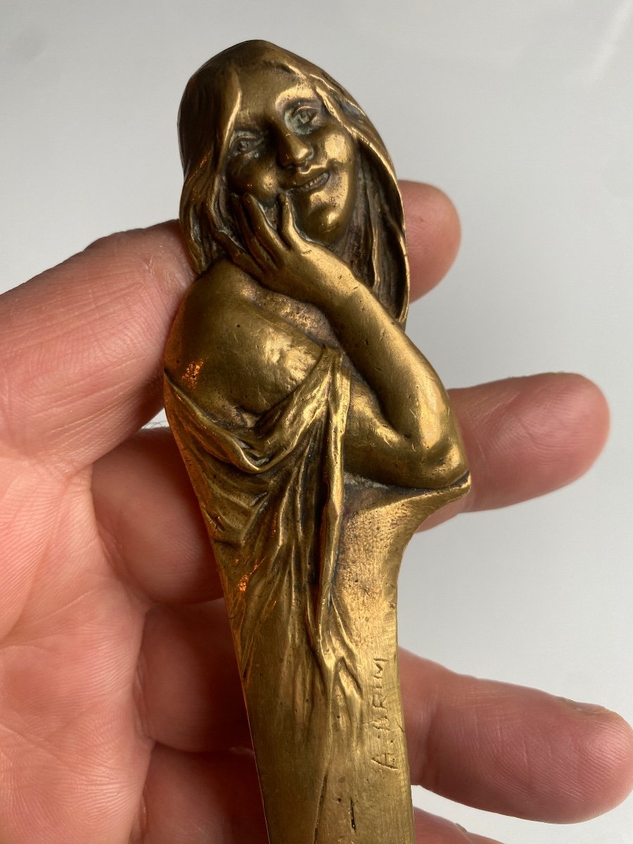 Art Nouveau Paper Cut In Gilt Bronze, Decorated With A Woman -photo-3