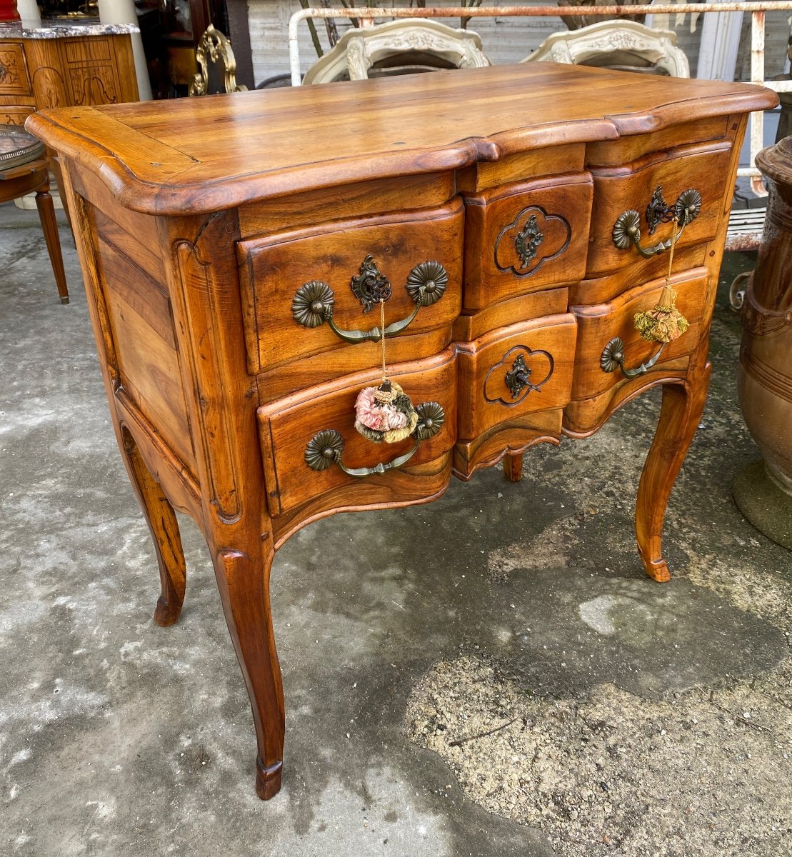 Louis XV Style Commode In Solid Walnut, Rhône Valley, 20th Century 