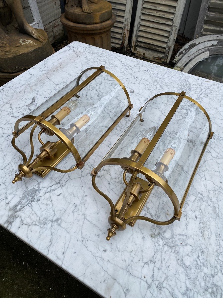 Large Pair Of Louis XVI Style Half-lantern Sconces In Brass -photo-3