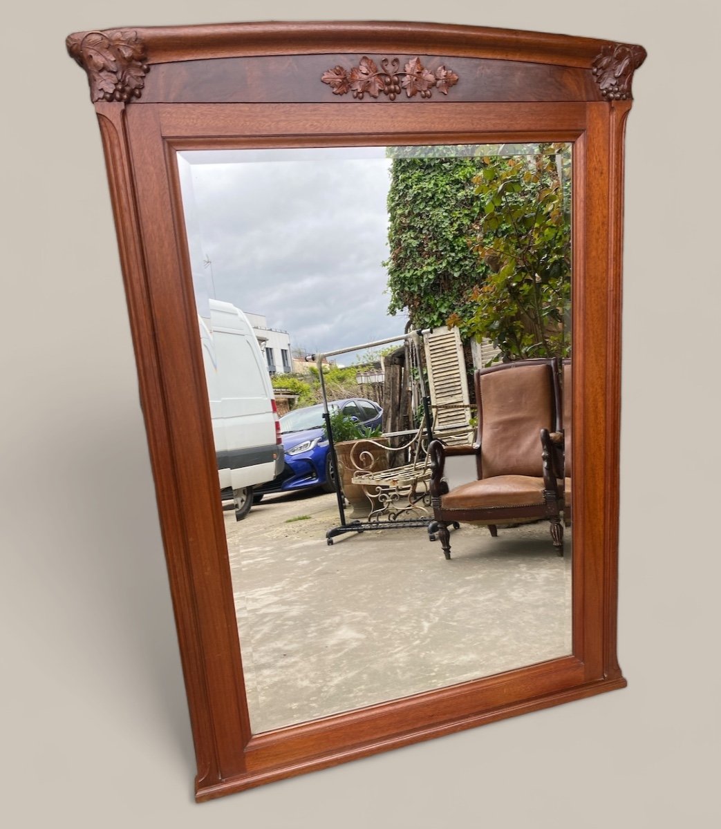 Art Nouveau Period Mirror In Mahogany, Decorated With Grapes And Vine Leaves 