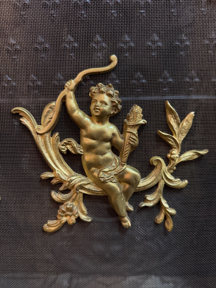 Pare feu de style Louis XV rocaille, en bronze doré,  époque XIXème, décor d’angelot-photo-5