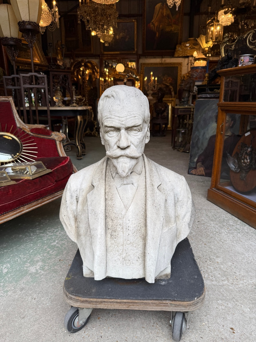 Buste en marbre blanc représentant Louis Pasteur signé Godefroid Devreese (1861-1941)-photo-2