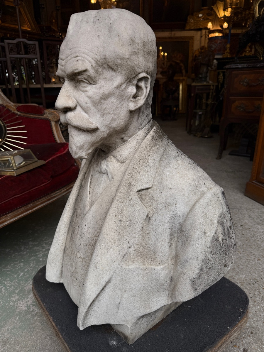 Buste en marbre blanc représentant Louis Pasteur signé Godefroid Devreese (1861-1941)-photo-3