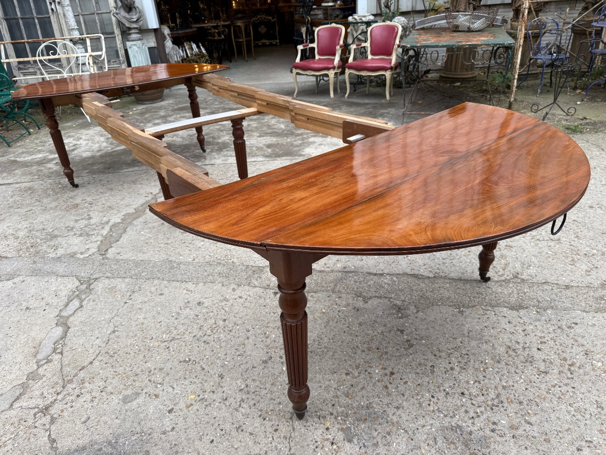 Grande table à 6 pieds en acajou , d’époque Louis Philippe XIXème-photo-1