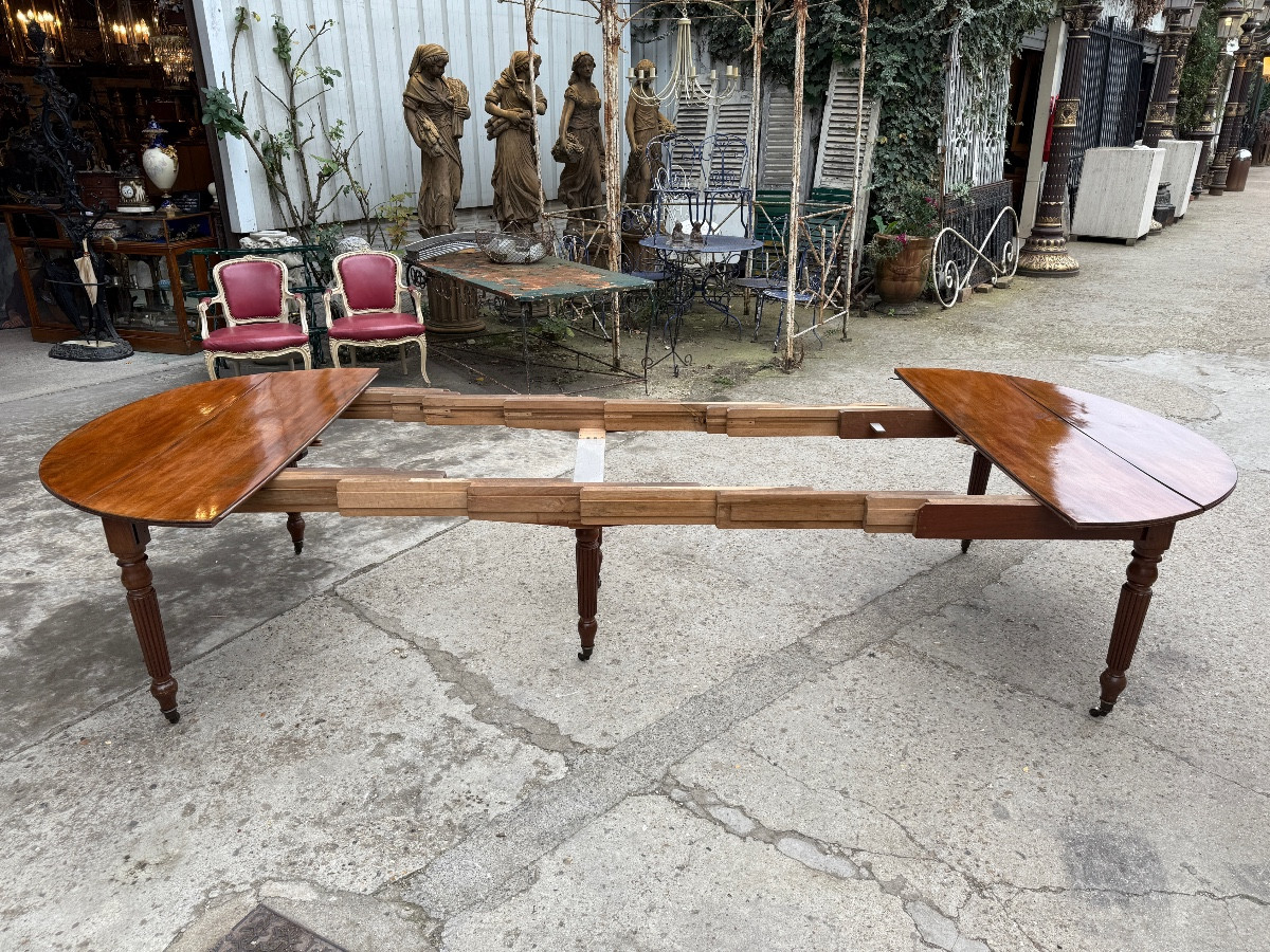 Grande table à 6 pieds en acajou , d’époque Louis Philippe XIXème