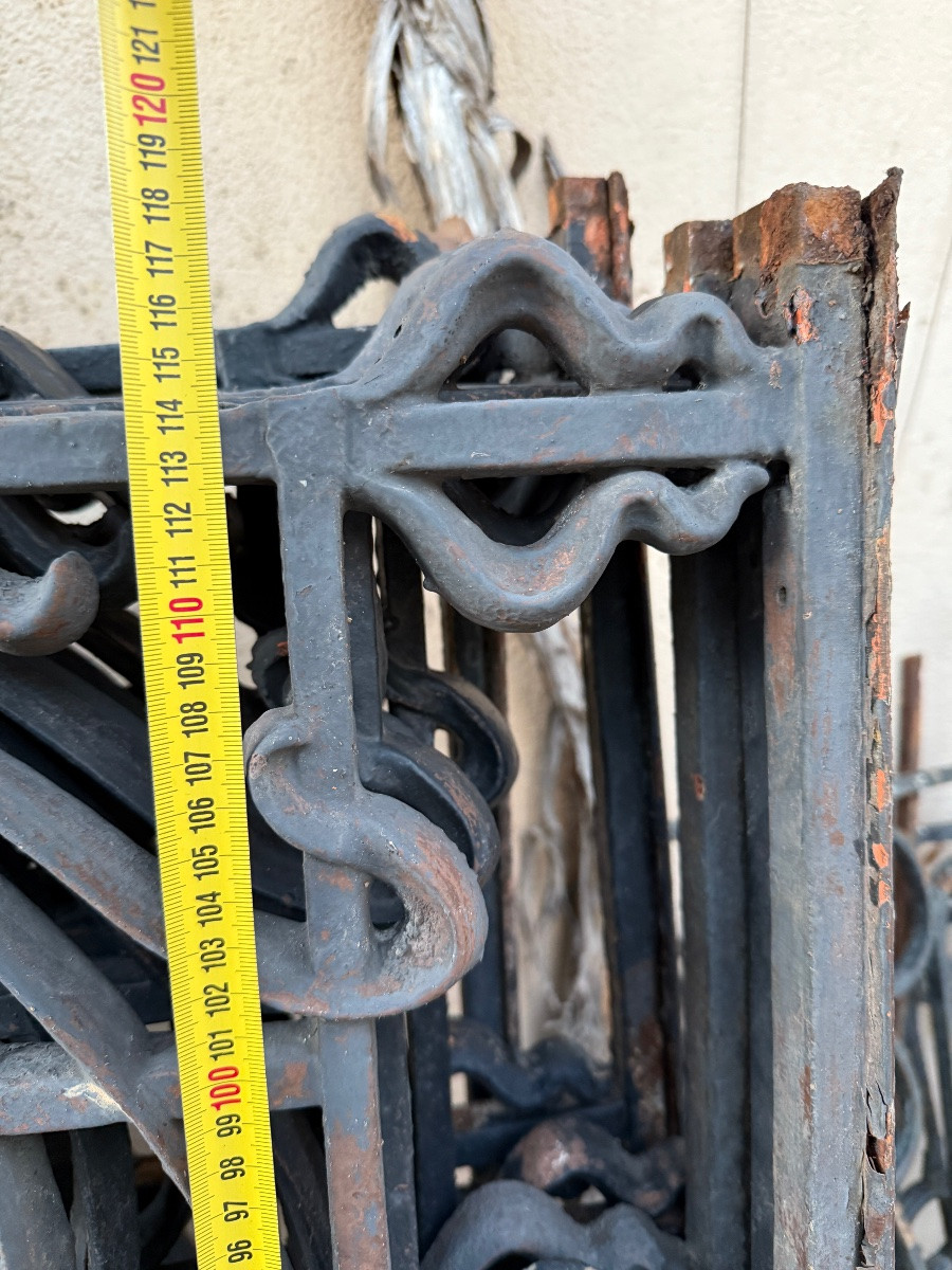 Lot de 15 grilles / appuis de fenêtre / garde corps d’époque art nouveau 1900, style Nouille.-photo-4