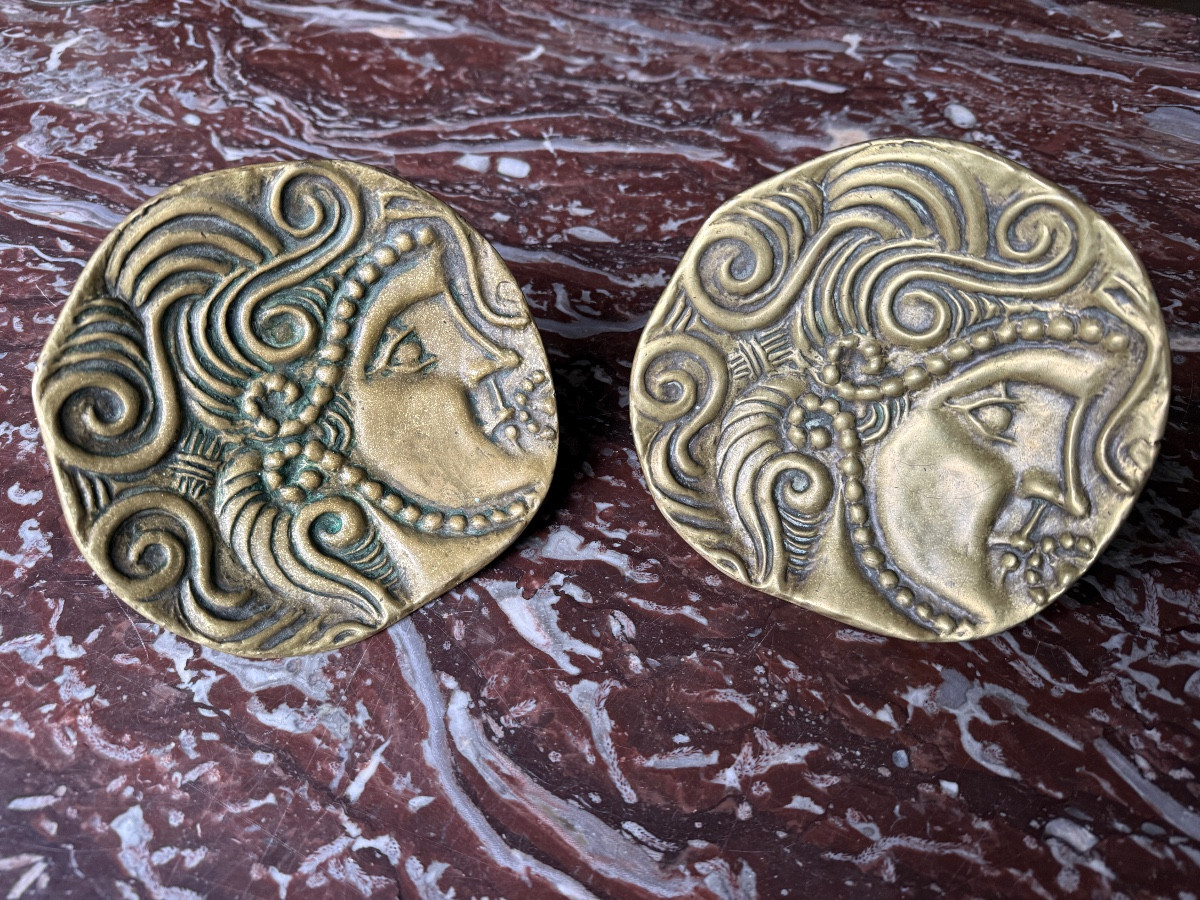 Paire de poignées de porte en bronze, d’époque art déco, signées Max Le Verrier 