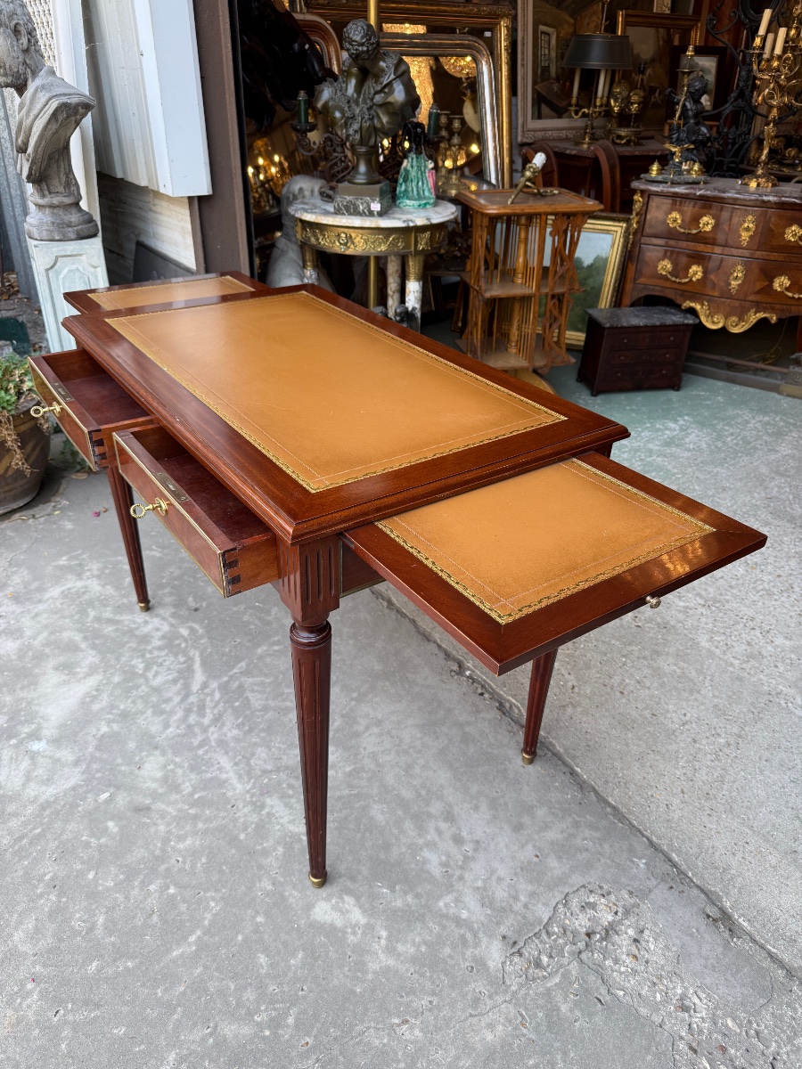 Petit bureau de style Louis XVI en acajou / dessus cuir marron, XXème siècle -photo-2