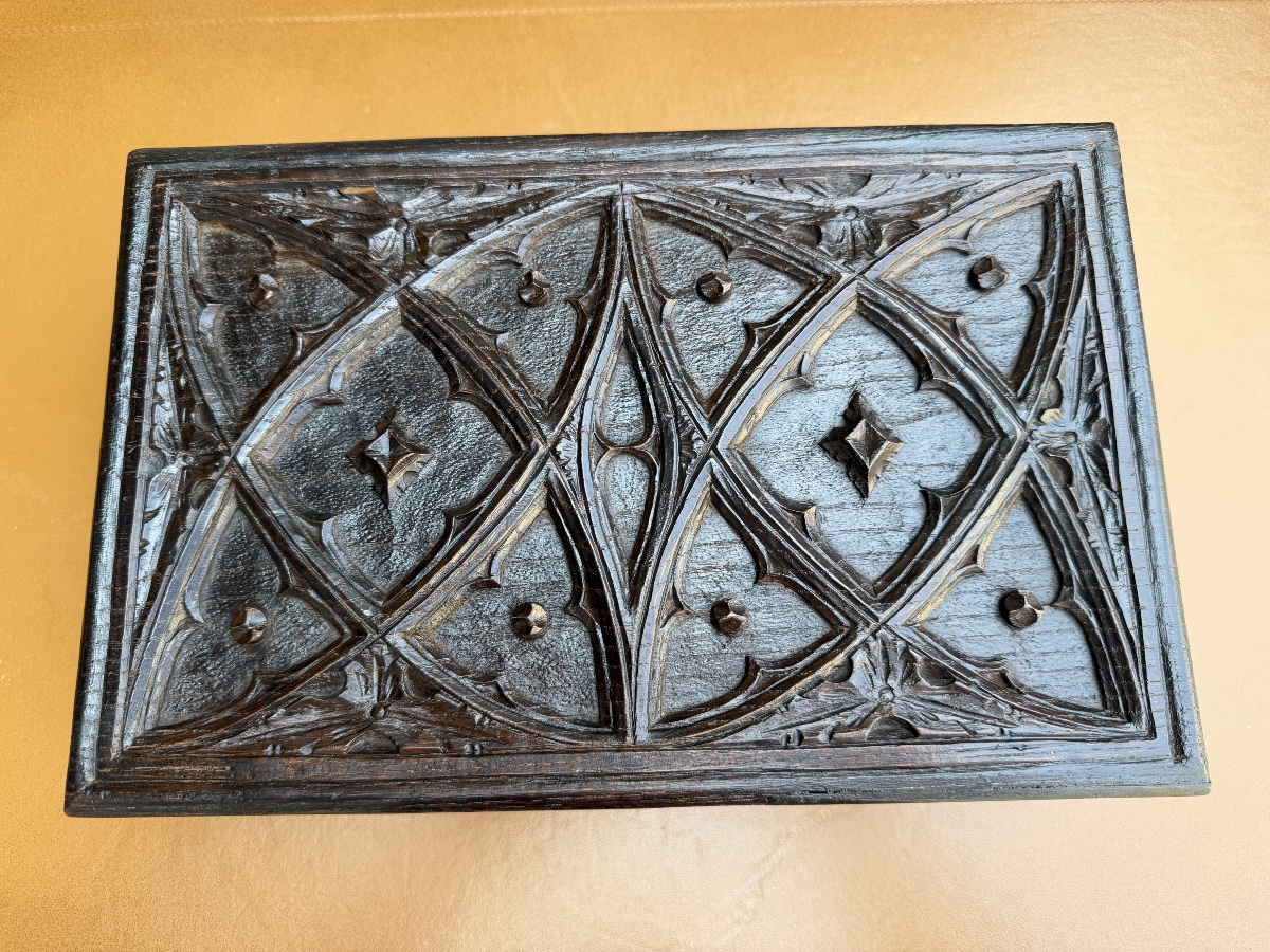 Gothic-style Box Or Case Made Of Carved Oak, Late 19th Century -photo-4