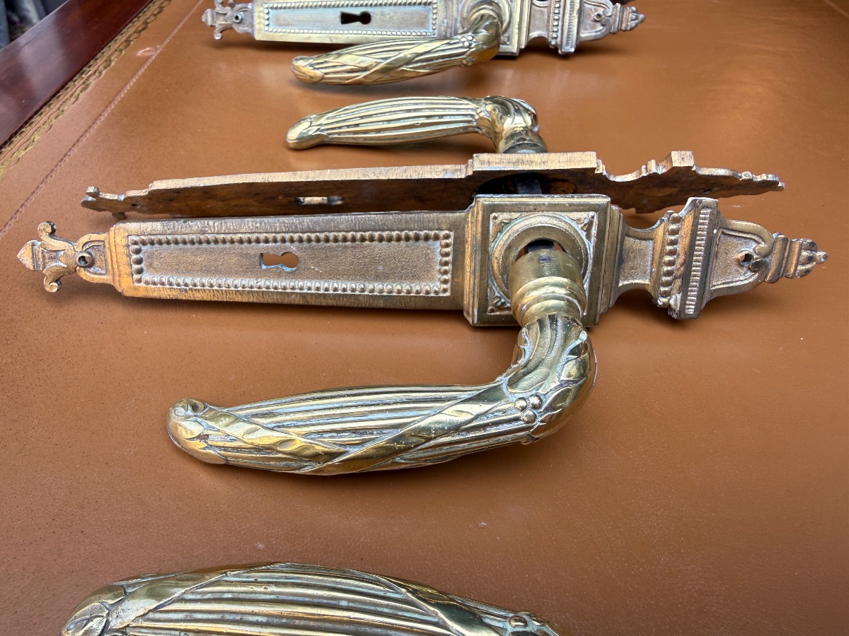 3 Pairs Of Louis XVI-style Bronze Door Handles, Circa 1900, With Protective Plates -photo-1