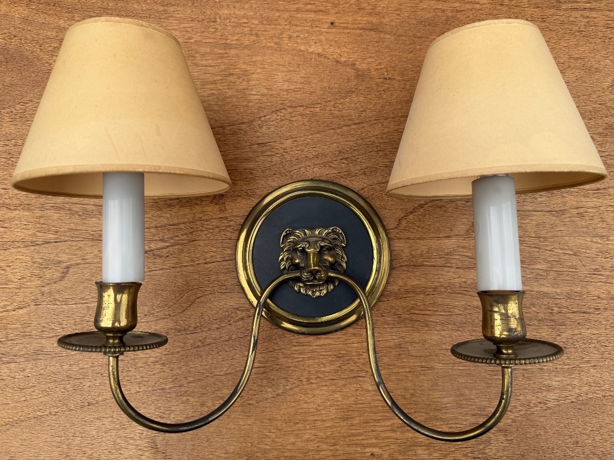 Paire d’appliques en laiton dans le goût de la maison JANSEN, vers 1960