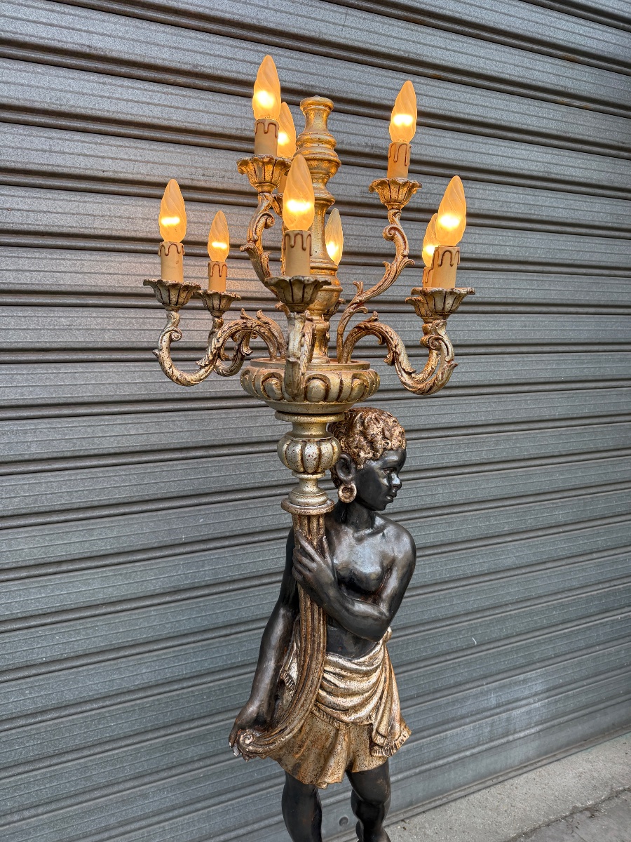 Torchère Nubien en bois sculpté et argenté a 9 lumières , XXème siècle -photo-2