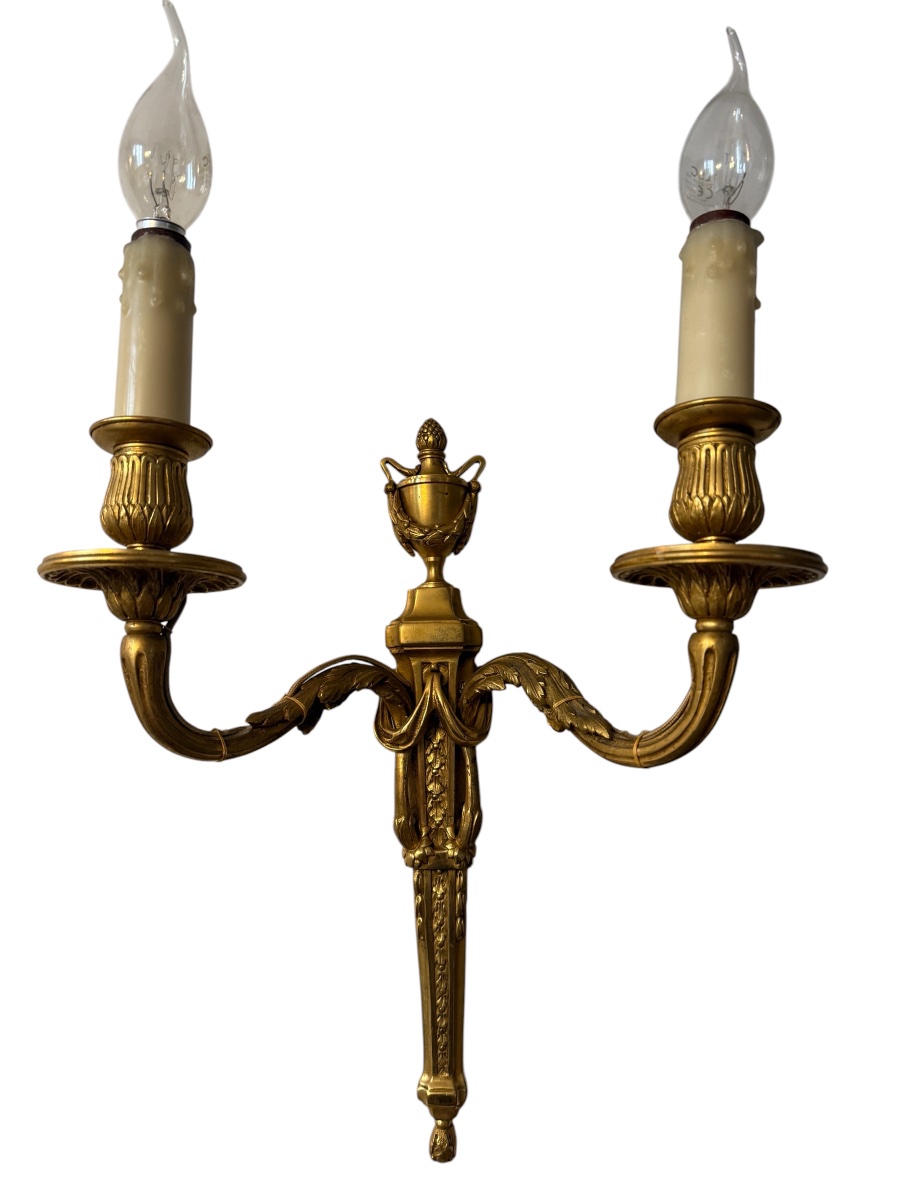 Pair Of Louis XVI-style Wall Sconces In Gilded, Chiseled Bronze, 20th Century -photo-4