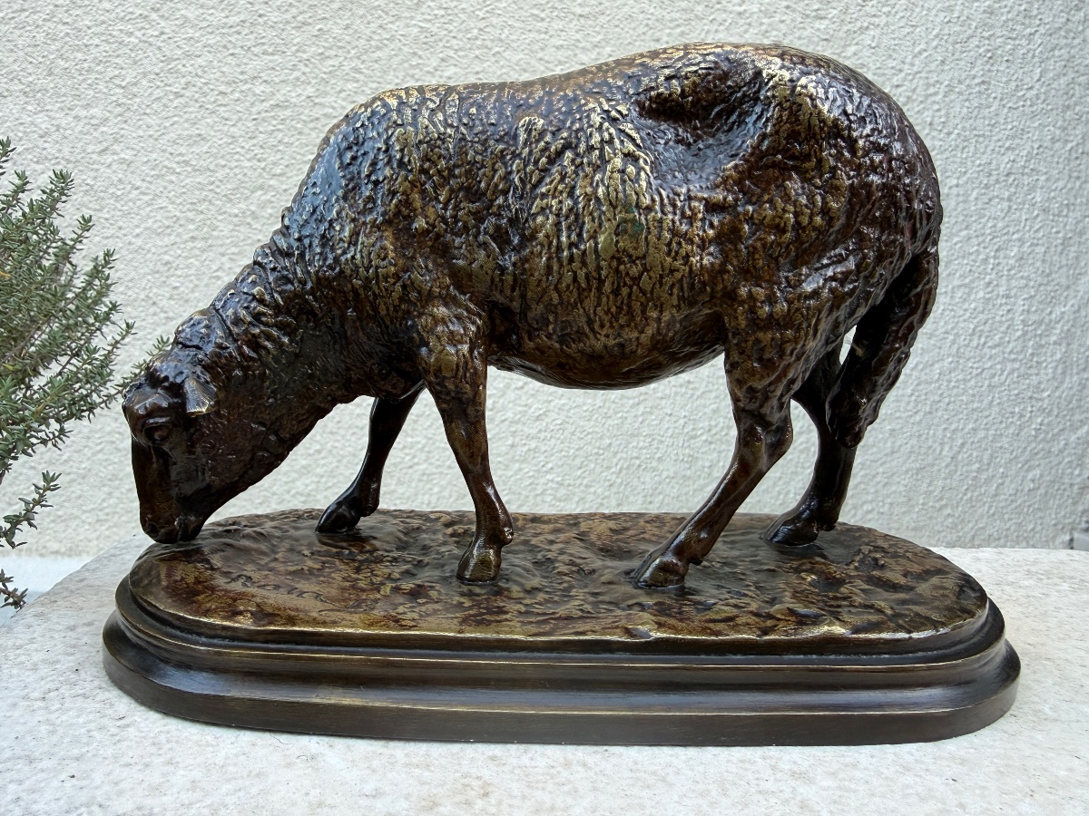 Mouton broutant, Bronze à patine mordoré, signé Rosa Bonheur (1822-1899)-photo-2