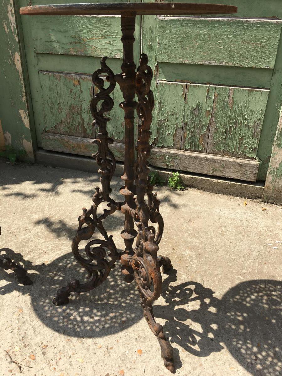 Paire De Guéridons De Jardin Tripode En Fonte -photo-4
