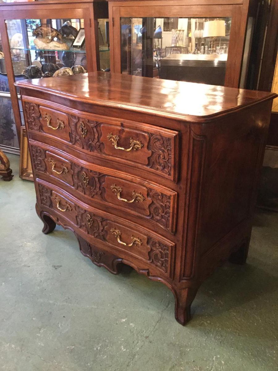 Lyonnaise Commode In Walnut Eighteenth Century-photo-4