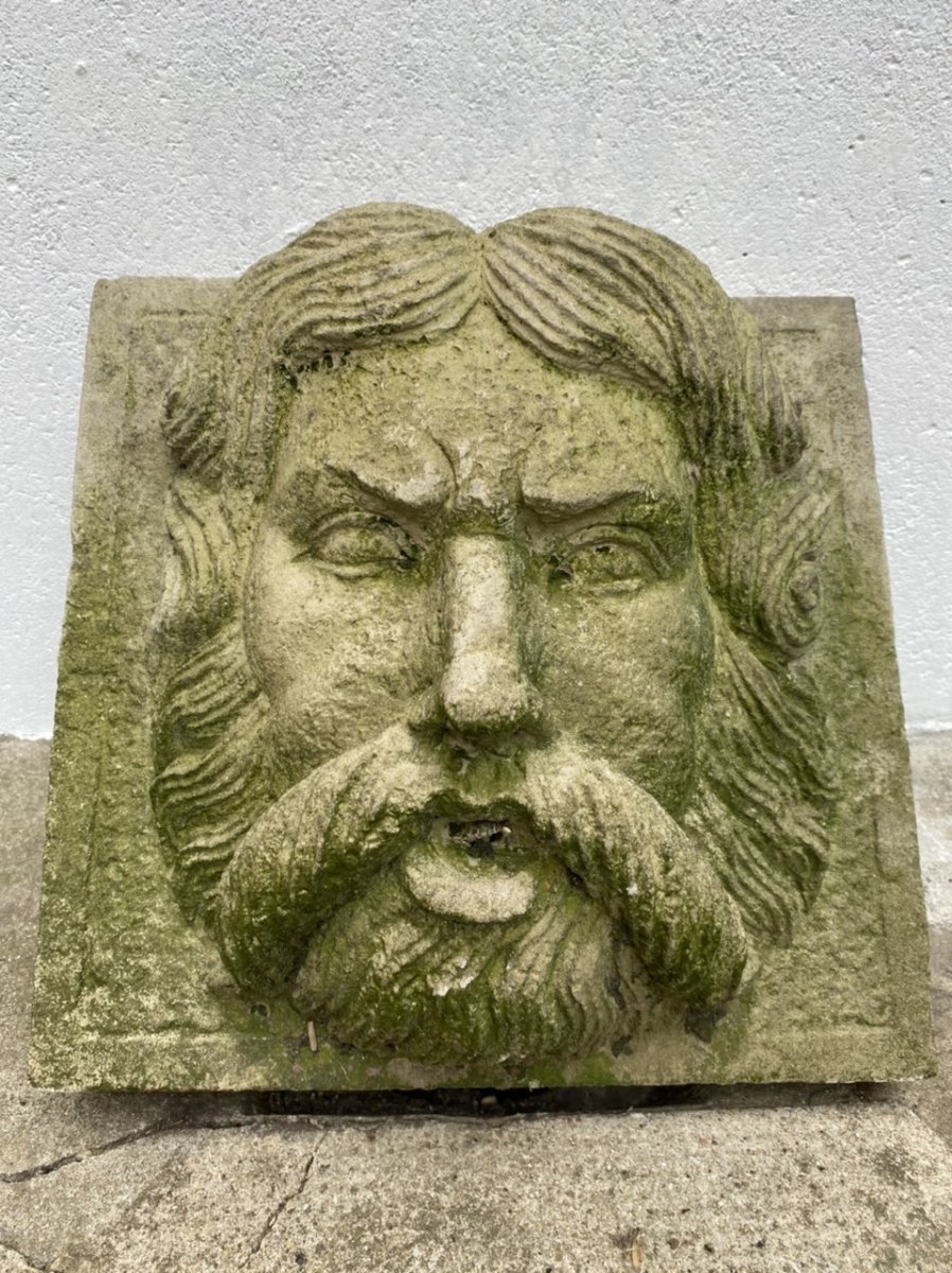 Statue de jardin en pierre - visage homme