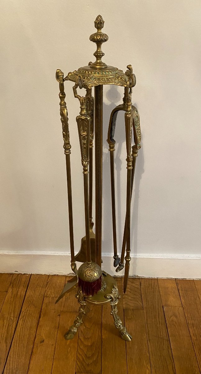 Nécessaire De Cheminée De Style Louis XVI En Bronze Doré, époque Napoléon III 