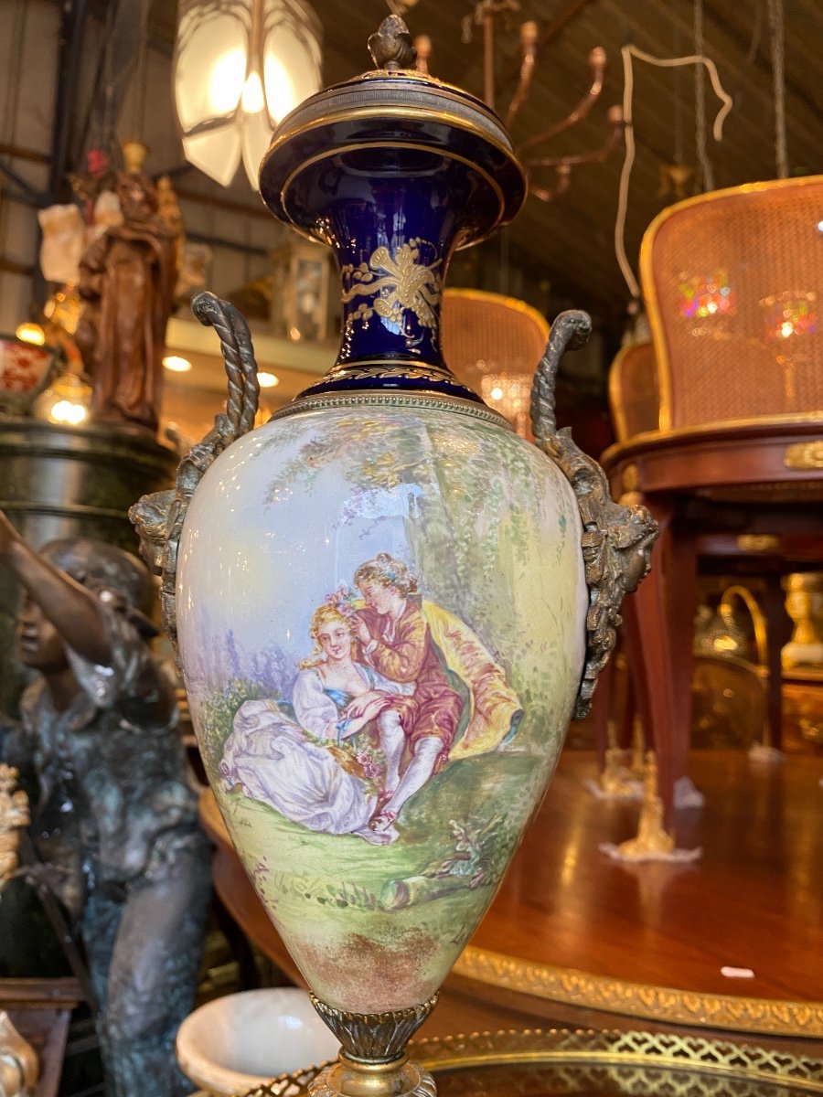 Paire De Vases En Porcelaine De Sèvres XIXème-photo-2