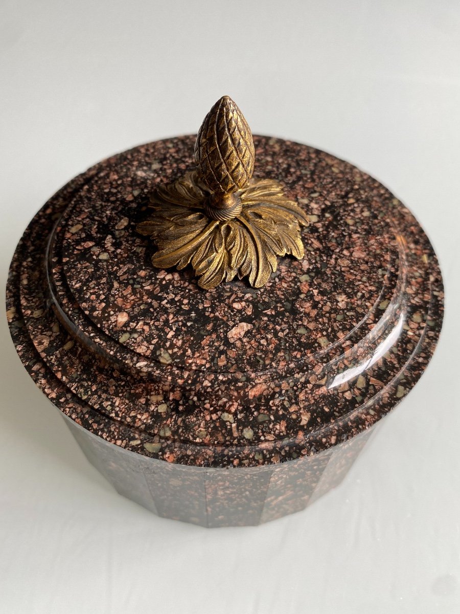 Box / Butter Box In Black Porphyry From Sweden, Empire Period Circa 1810-photo-2