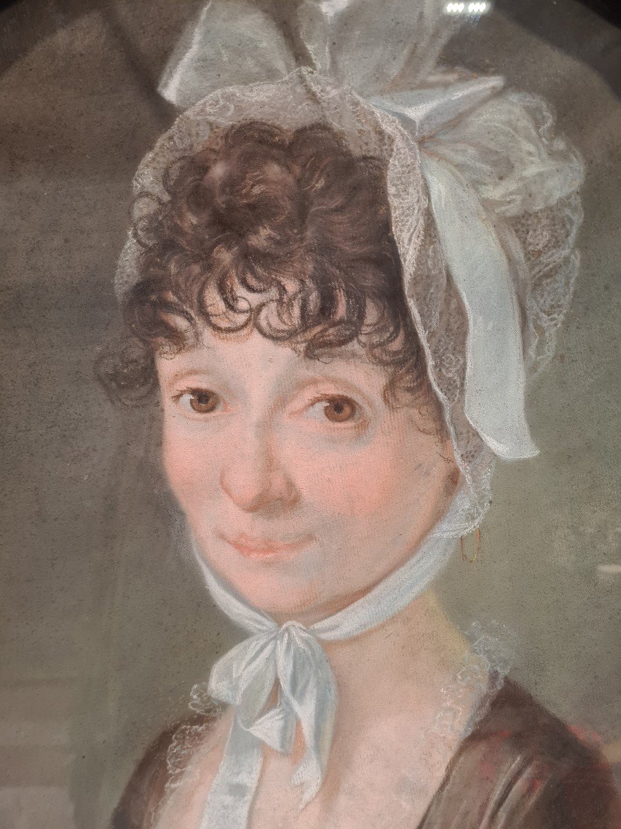 Paire de portrait Homme / Femme, dans cadres medaillon dorés  Signées Jourdain An XIII-photo-1