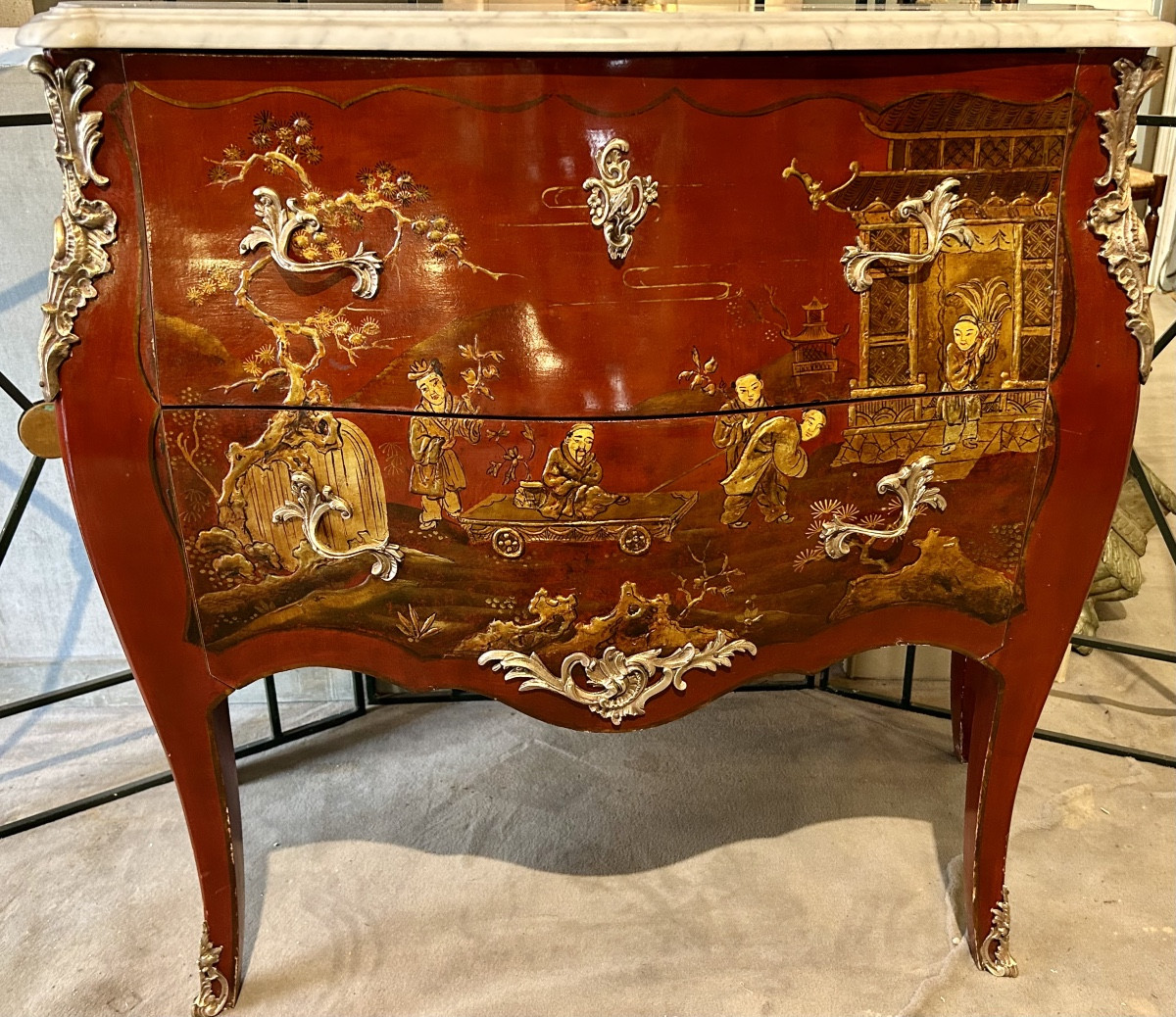 Chest Of Drawers 