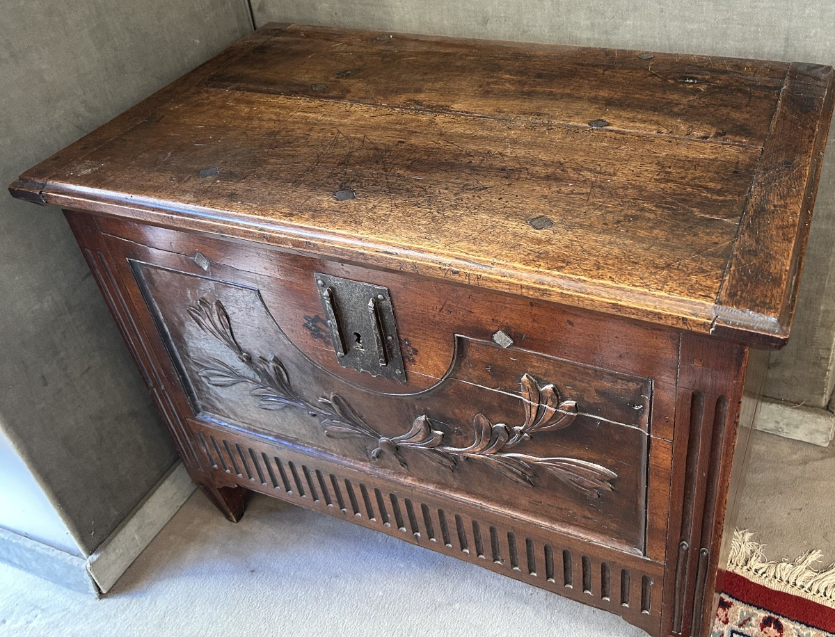 Walnut Chest-photo-2