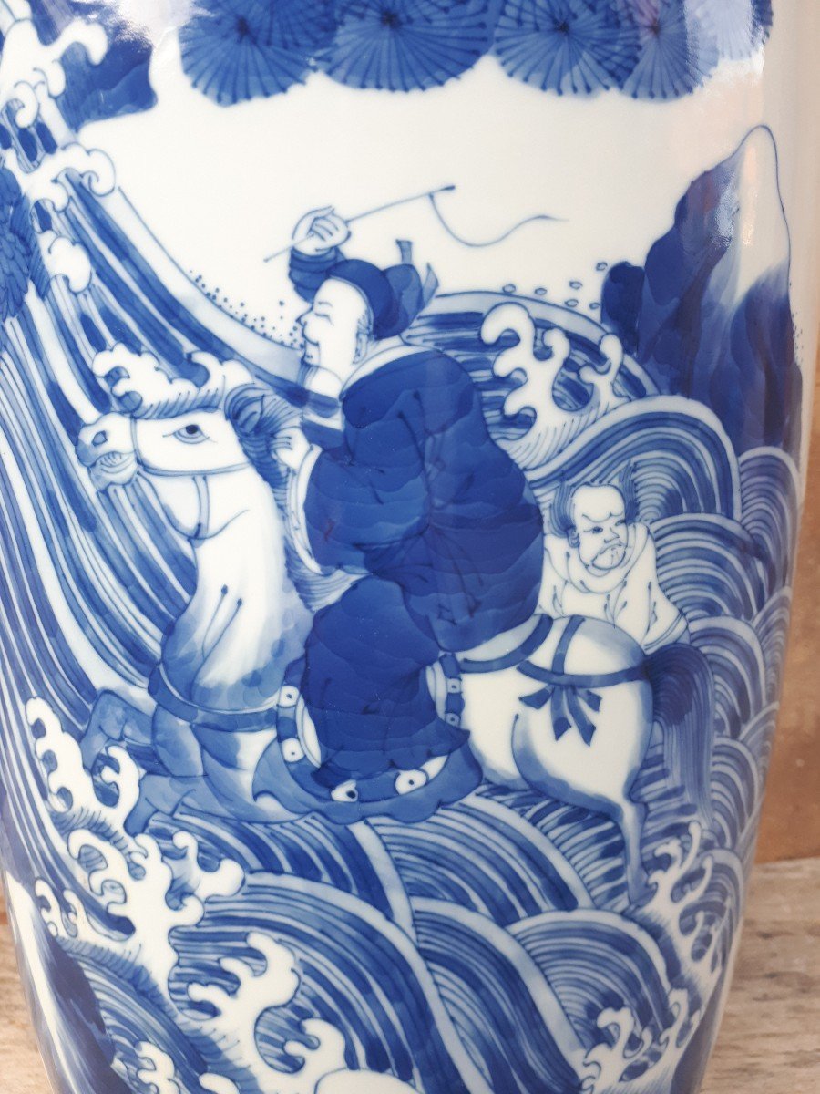 Important Vase Chinois En Porcelaine Bleu Blanc, Chine Fin De La Dynastie Qing-photo-2