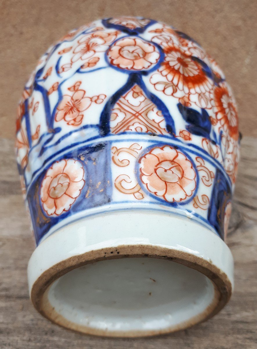 Vase Couvert Japonais En Porcelaine d'Arita à Décor Imari, Japon époque d'Edo-photo-5
