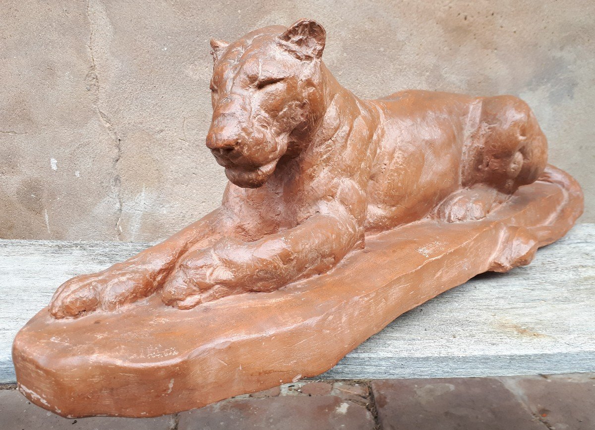 Sculpture d'Une Lionne Allongée, Par Cocry (édition  Martel)-photo-2