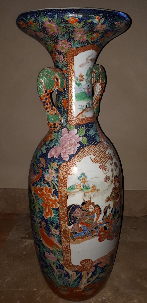 Important Vase Japonais En Porcelaine d'Arita à Décor Imari De Samouraï, Japon XIXe-photo-4