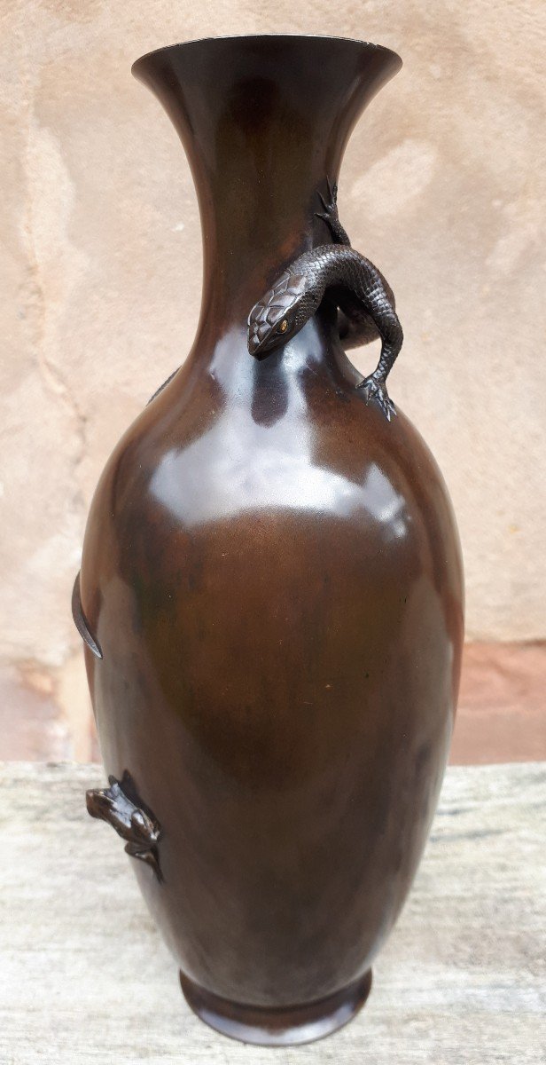 Japanese Bronze Vase By Akichika, Japan Meiji Era