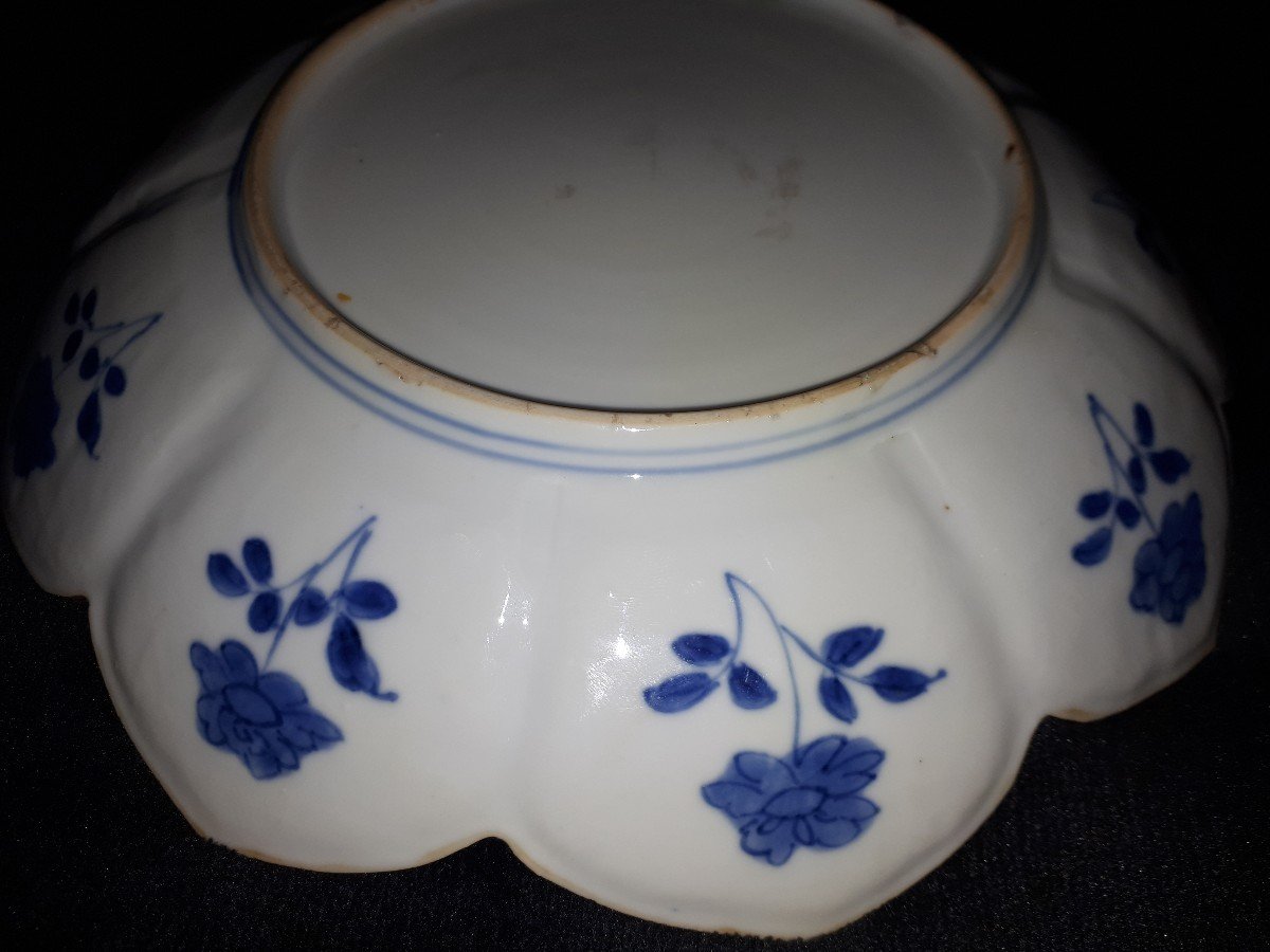 Assiette Chinoise Bleu Blanc En Forme De Fleur De Lotus, Chine Période Kangxi-photo-6