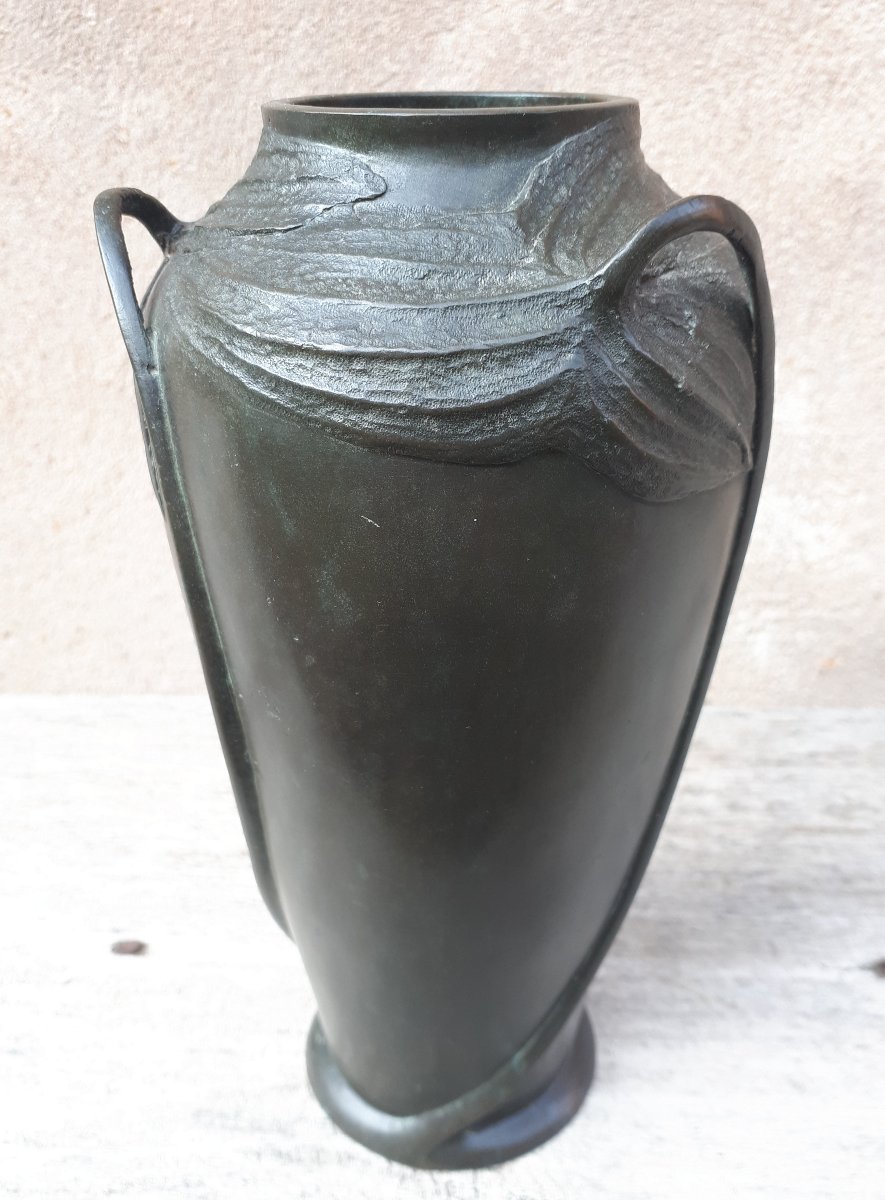 Japanese Bronze Vase Decorated With Arrow Leaves, Meiji Era Japan-photo-1