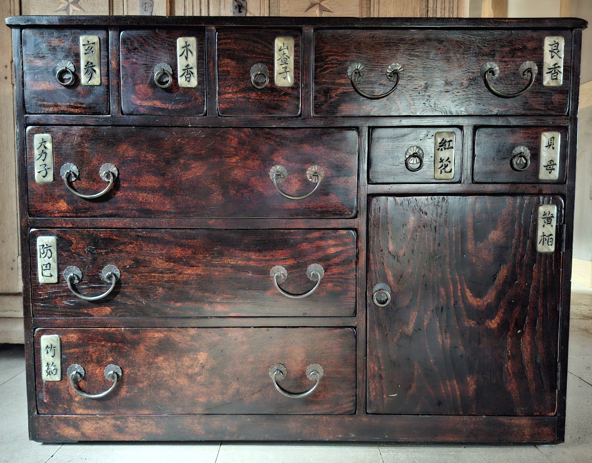 Antique Japanese Tansu Chest Of Drawers, Showa Era, Japan